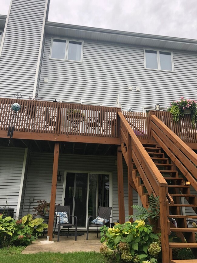 Building Photo - 271 Charlotte Ct