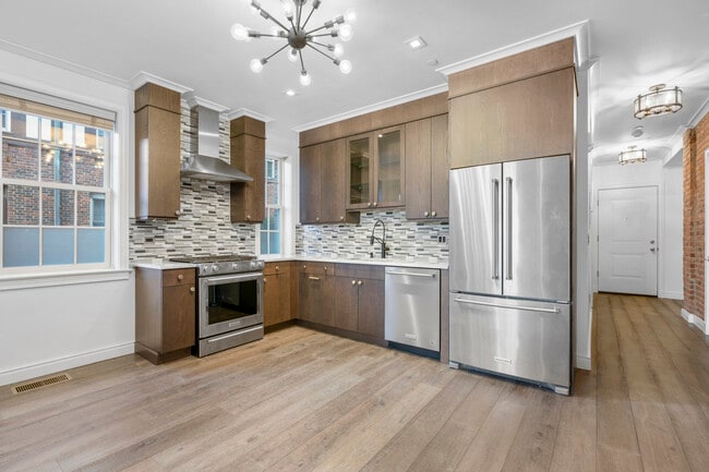 Building Photo - 26 East Pkwy