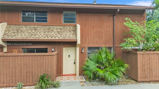 Building Photo - 6211 SW 116th Pl