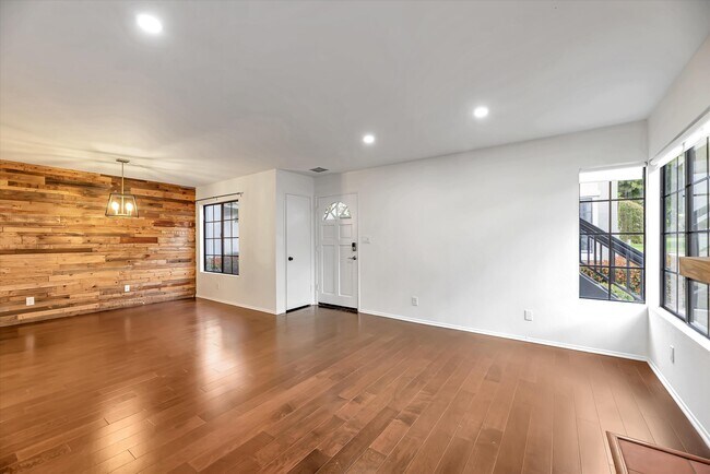 Building Photo - 3560 Voyager Cir