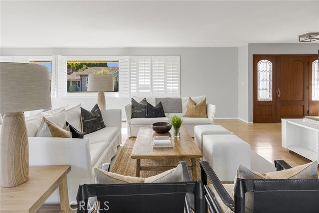 Foto del edificio - 564 Seaward Rd