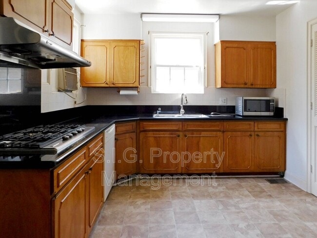 Building Photo - 1186 New York Dr