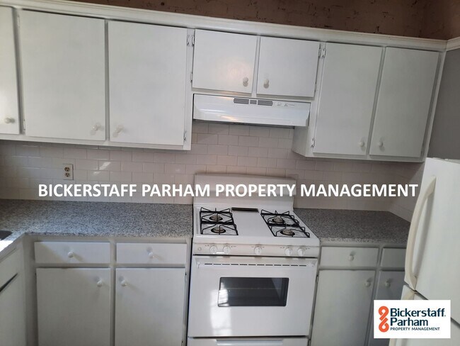 Foto del edificio - Seventeenth Avenue Multiunit