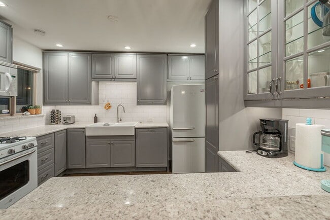 Foto del edificio - 1540 W Berridge Ln