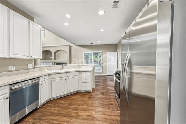 Building Photo - 2175 Carlysle Cove Dr