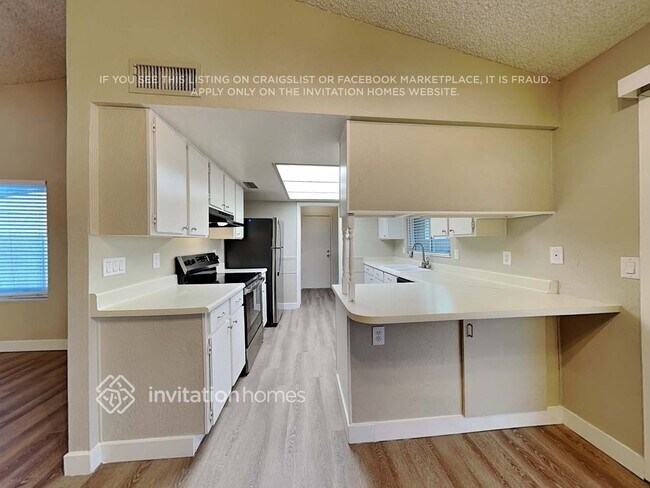 Foto del edificio - 1920 N Illinois St