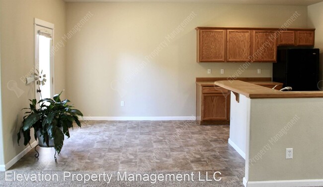 Building Photo - 3 br, 2.5 bath House - 109 SW 25th St