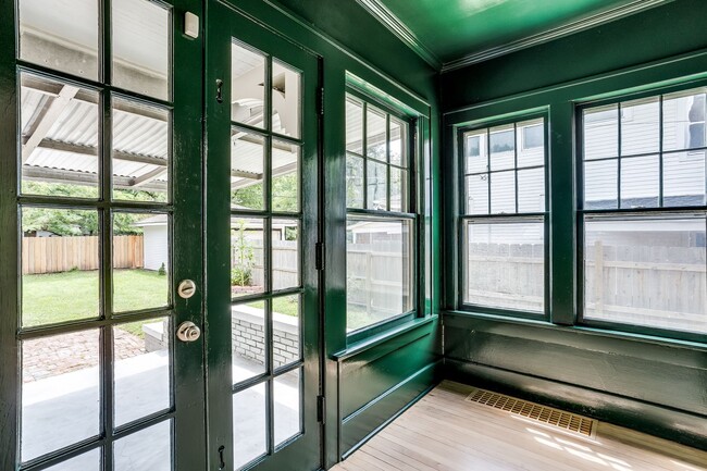 Building Photo - BEAUTIFUL Colonial in College Hill Home Available!