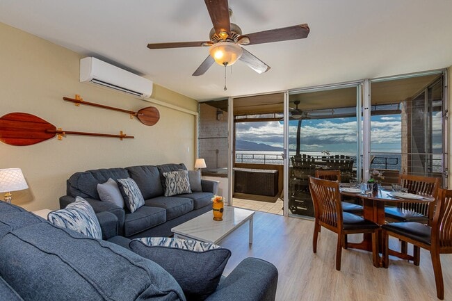 Building Photo - 150 Hauoli St