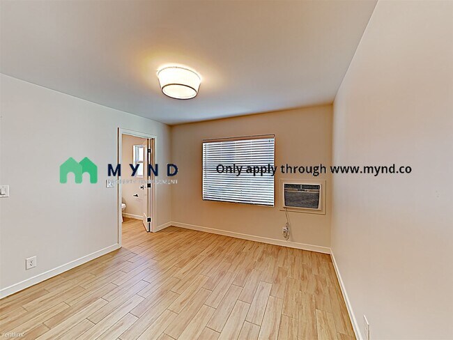 Building Photo - 1 br, 1 bath  - 1724 T St Apt 5 Apt 5