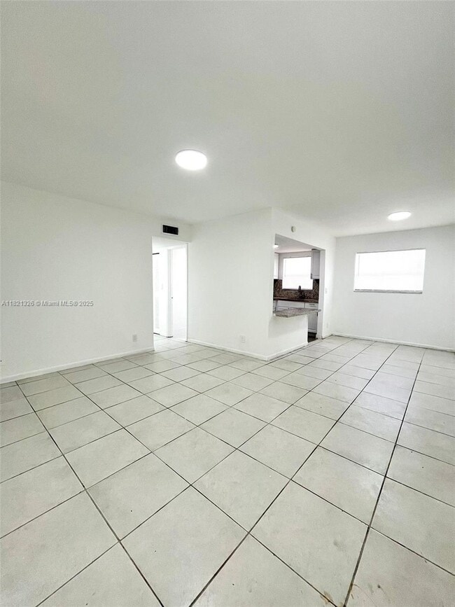 Building Photo - 830 SW 74th Terrace