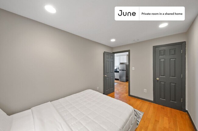 Foto del edificio - Room in Shared 3 bed/1 bath home in East Village