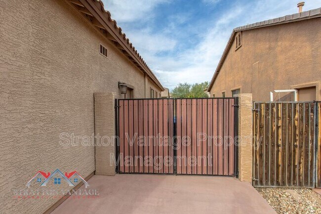 Building Photo - 14376 W Desert Hills Dr