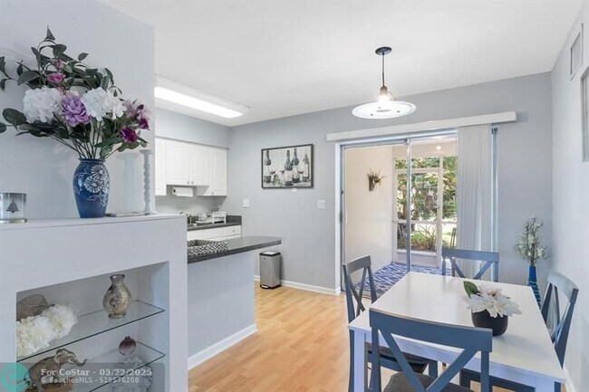 Foto del edificio - 2680 NE 18th St