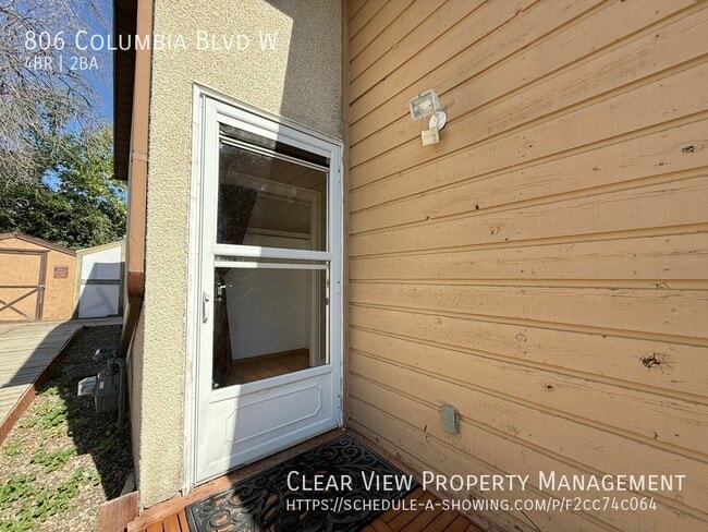 Building Photo - ?? Spacious 4-Bedroom Fenced Home in West ...