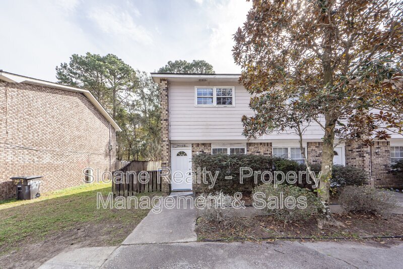 1305 Mathis Ferry Rd, Mount Pleasant, SC 29464 House Rental in Mount