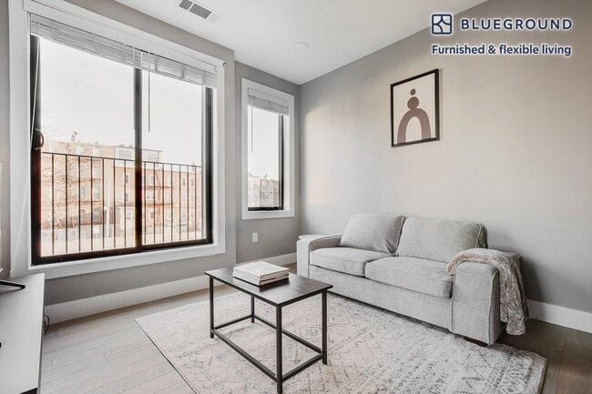 Building Photo - 152 Liverpool St