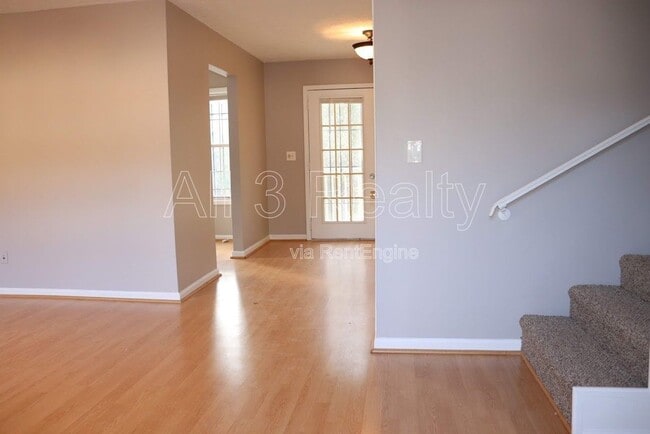 Foto del edificio - 508 Jarrett Ct