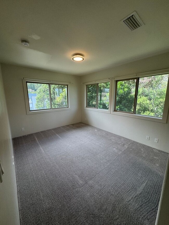 Photo - For Rent - 42-101 Aleka Pl. House