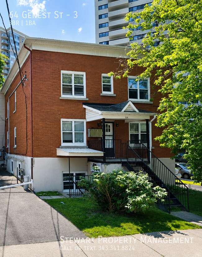 Building Photo - 64 Genest St