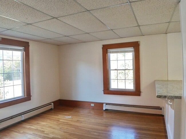 Building Photo - 32 Ruggles St