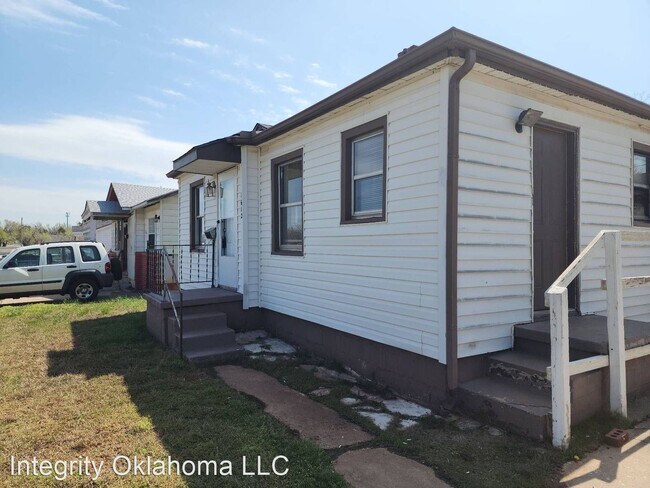 Foto del edificio - 2 br, 1 bath House - 1612 NE 25th Street