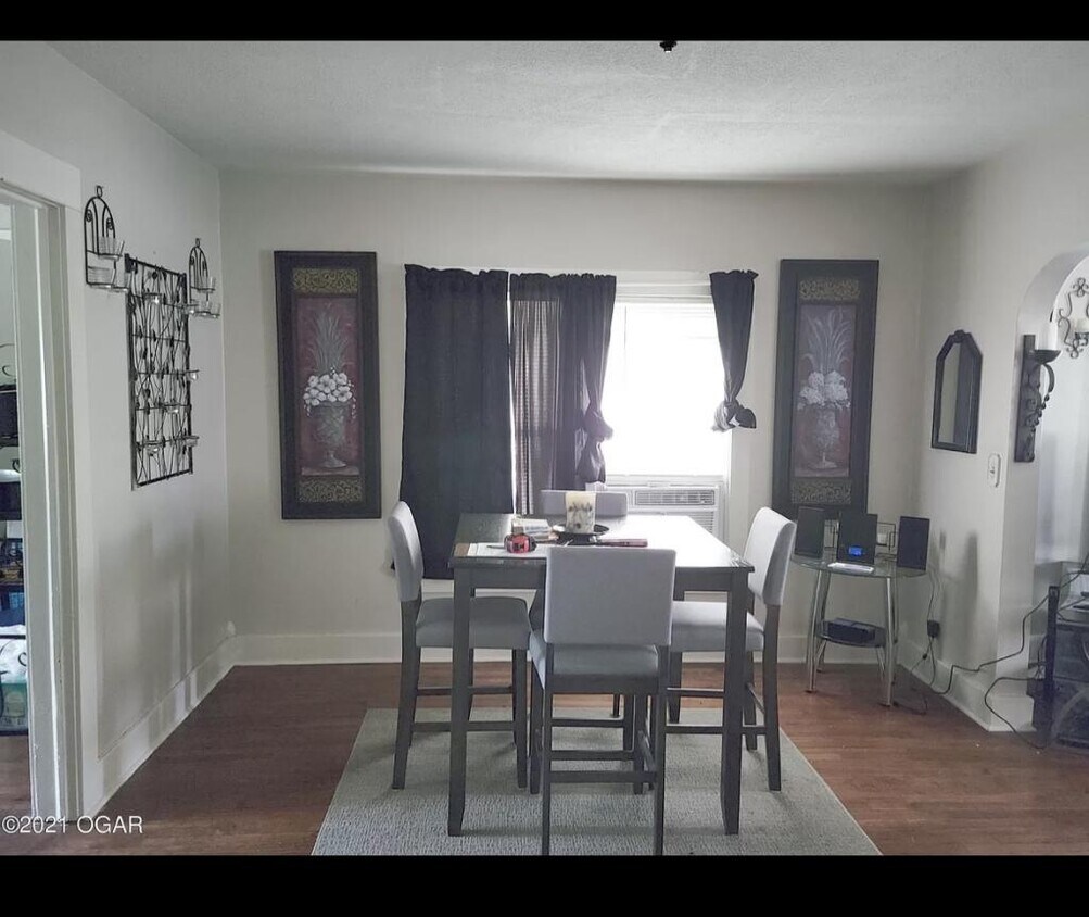 1005 E 12th St, Lamar, MO 64759 House Rental in Lamar, MO