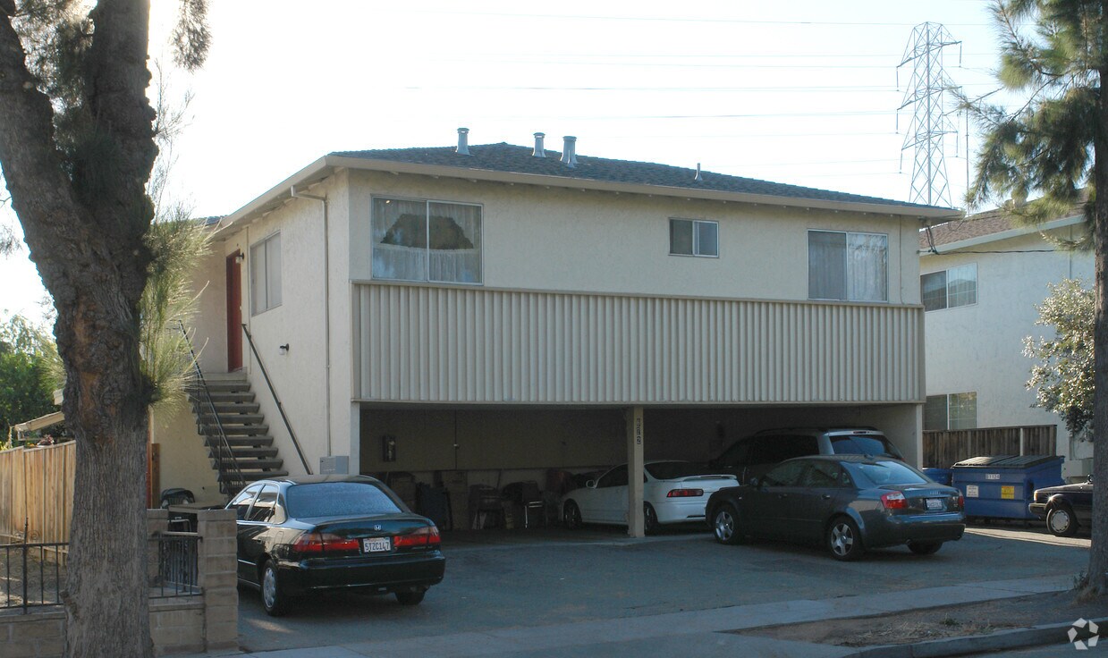 Foto principal - 672 Johanna Ave