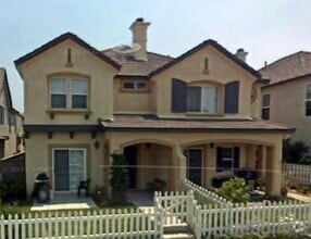 Building Photo - 1467 Normandy Dr