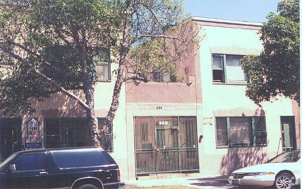 Building Photo - 236 Lime Ave
