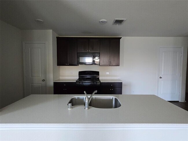Foto del edificio - 1802 Deerchase Dr