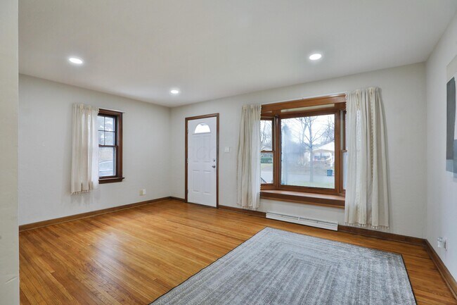 Building Photo - 124 N Gould Rd