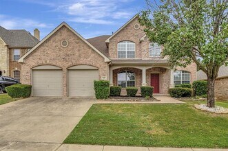 Building Photo - 210 Red Bluff Dr