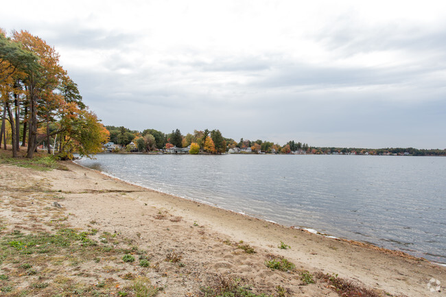 Foto del edificio - Lakeshore Apartments