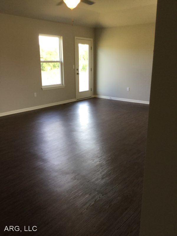 Foto del edificio - 3 br, 2 bath House - 31750 W 171st Street