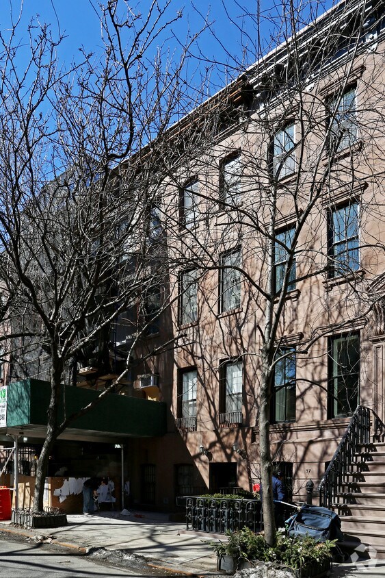 Primary Photo - 39 Charles St