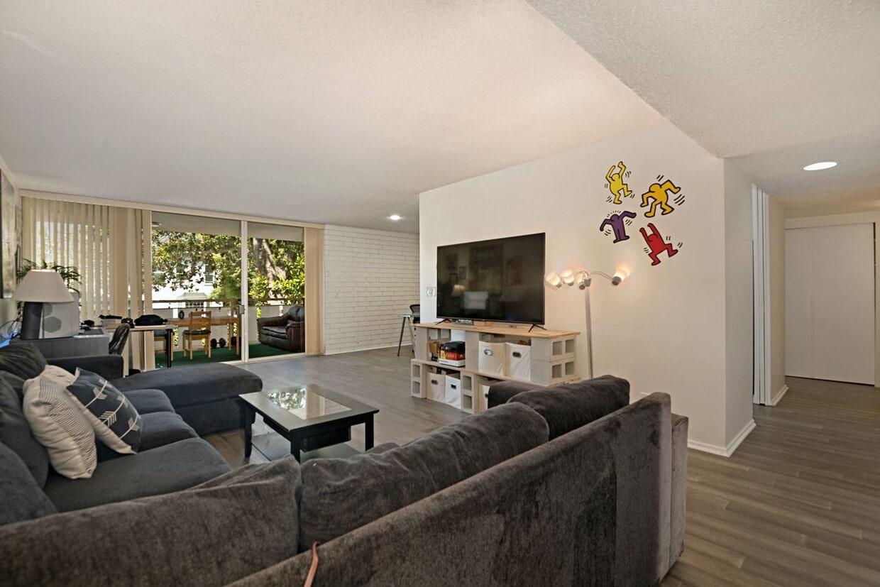 Primary Photo - 11044 Ophir Dr