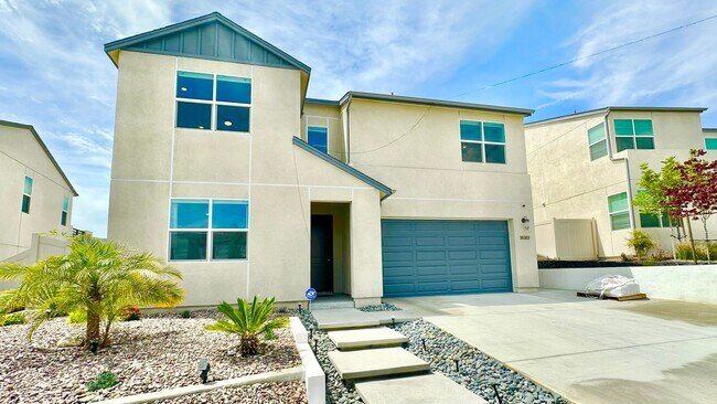 Building Photo - Beautifully Designed, and Upgraded, Newer ...