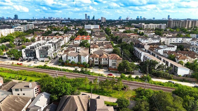 Foto del edificio - 5711 Allen St