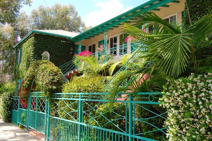 Foto principal - 901 N Formosa Ave