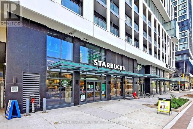 Photo du bâtiment - 251 Jarvis St