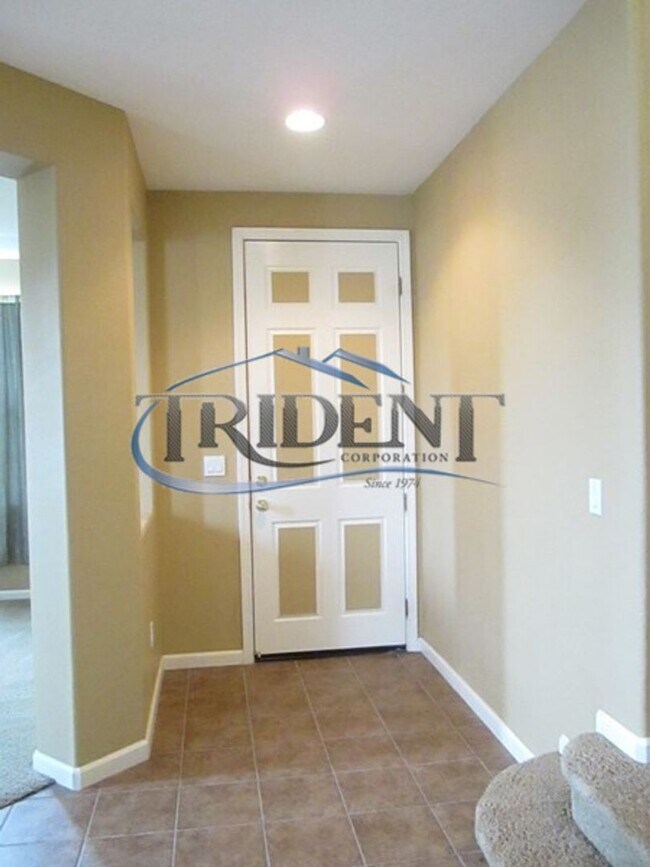 Foto del edificio - 3 bedroom, 3 bath house with Bonus Room