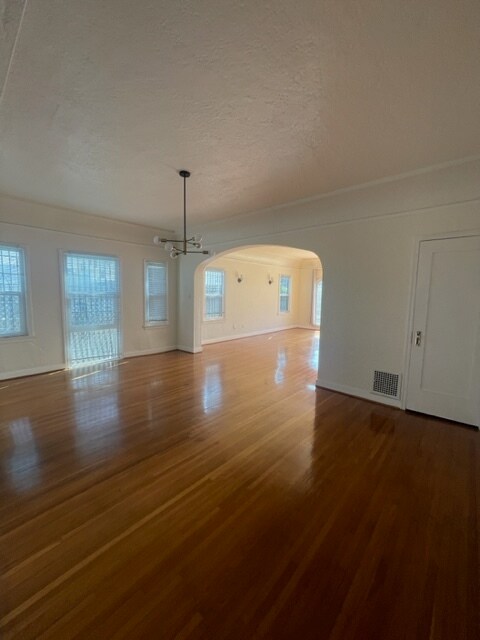 dinning room - 1348 S Orange Grove Ave