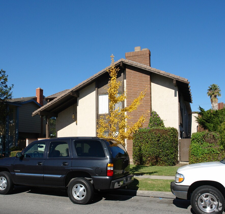 Foto del edificio - 3841-3847 Green Ave