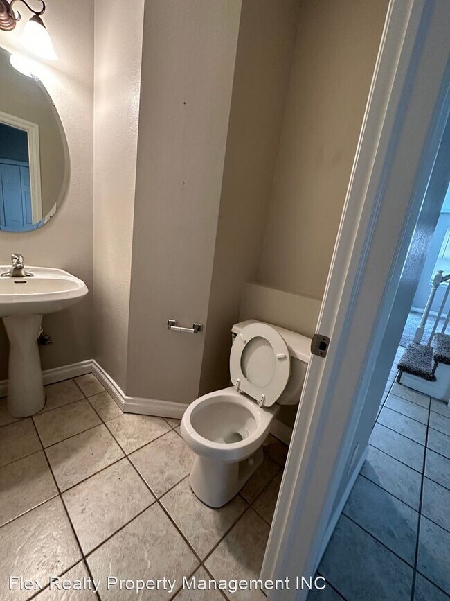 Foto del edificio - 3 br, 2.5 bath House - 2827 FLOEX DR