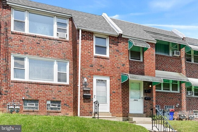 Building Photo - 2405 Manor Rd