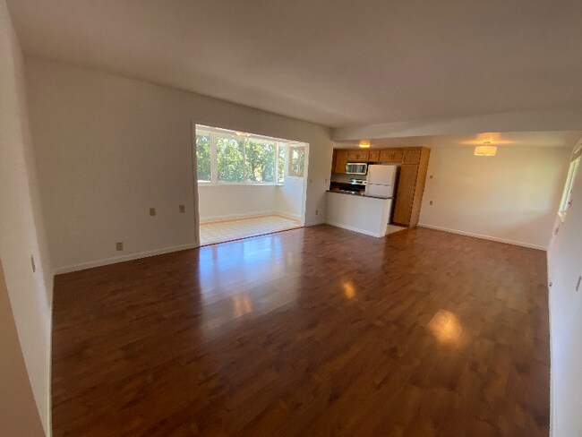 Building Photo - 14225 Lora Dr