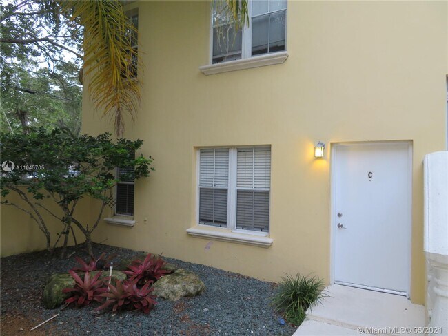 Foto del edificio - 3385 Franklin Ave