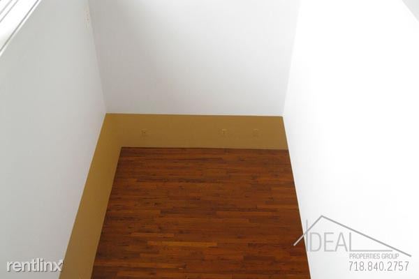 Building Photo - 135 Nevins St