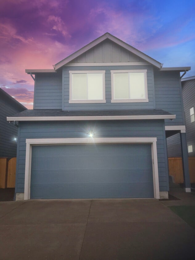 Primary Photo - 2972 V St